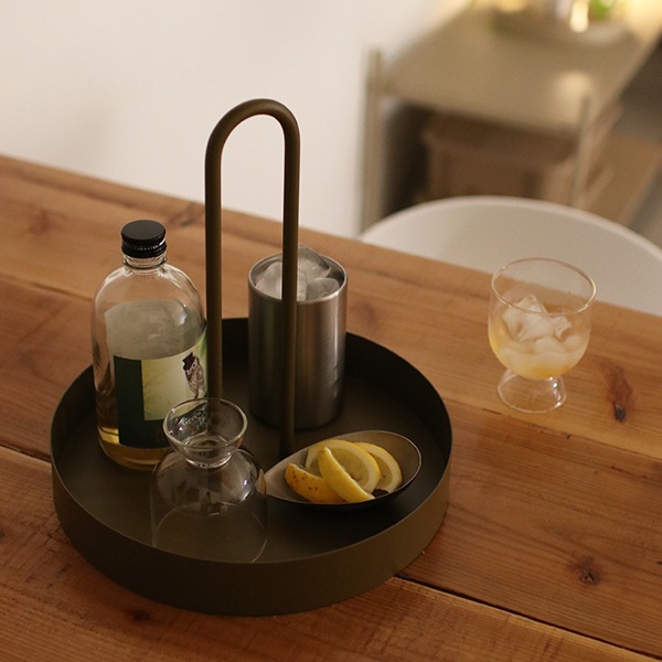 �ڤ����󤻡�Ferm Living (�ե������ӥ�) Grib Tray (����� �ȥ쥤) �����ߥ�/���꡼��/�饤�ȥ��졼/�֥�å� �̲�/�ġ���ܥå���/��ʪ��Ǽ/����ƥꥢ/������������Ź��
