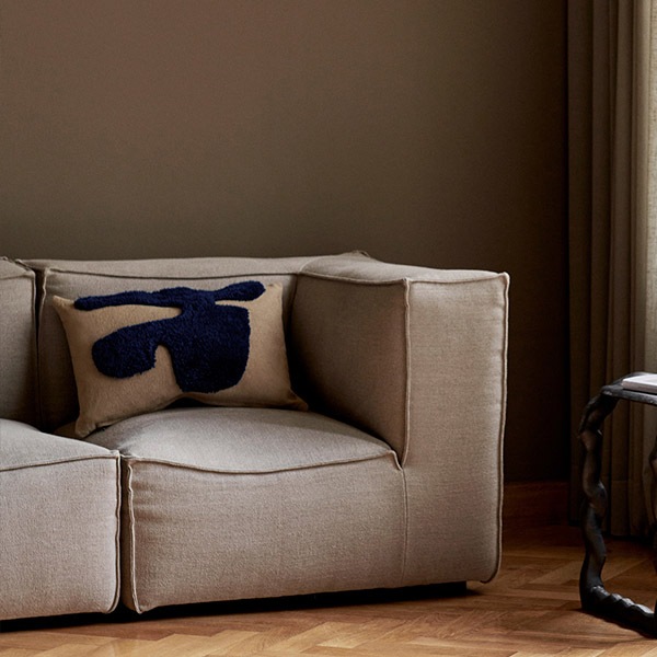 �ڤ����󤻡�Ferm Living (�ե������ӥ�) Lay Cushion (�쥤 ���å����) �֥饤�ȥ֥롼/���奬�������/�������֥饦��/�ۥ磻�� �̲�/�ե��֥�å�/����ƥꥢ/������������Ź��