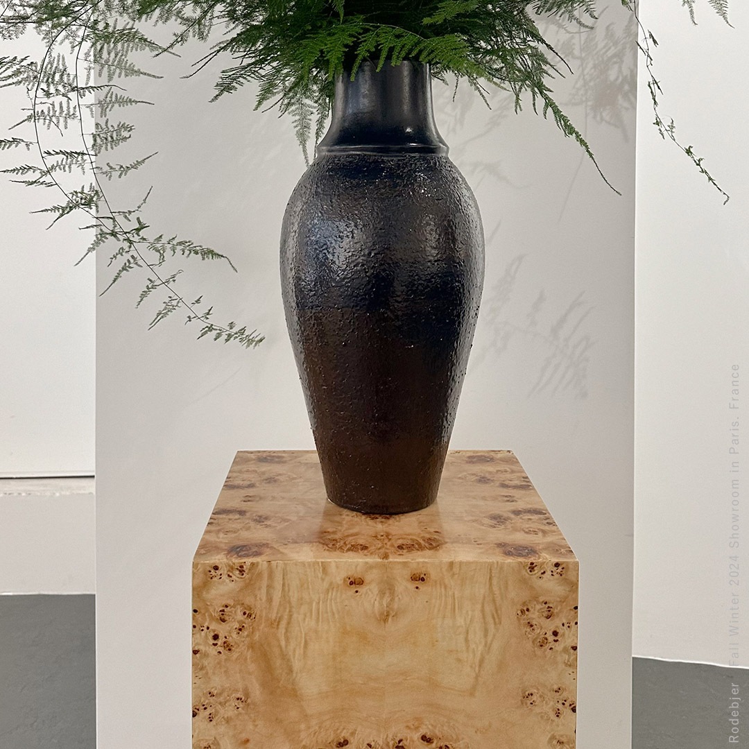 �ڤ����󤻡�Ferm Living (�ե������ӥ�) Burl Side Table (�С��� �����ɥơ��֥�) �̲��ǥ�����/����ƥꥢ/�ȶ�/��Ǽ/������������Ź��