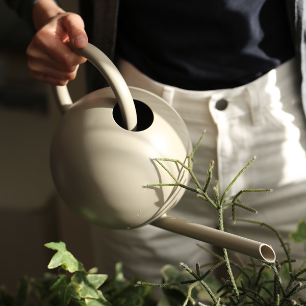 �ڤ����󤻡�Ferm Living (�ե������ӥ�) Orb Watering Can (������) ���礦�� �����ߥ� �̲�/����ƥꥢ/�����ǥ˥�/������������Ź�ڹ���߸ˤ����