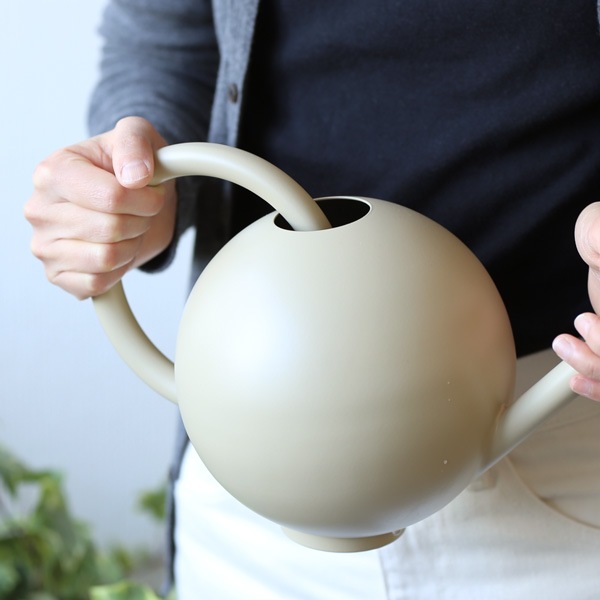 �ڤ����󤻡�Ferm Living (�ե������ӥ�) Orb Watering Can (������) ���礦�� �����ߥ� �̲�/����ƥꥢ/�����ǥ˥�/������������Ź�ڹ���߸ˤ����