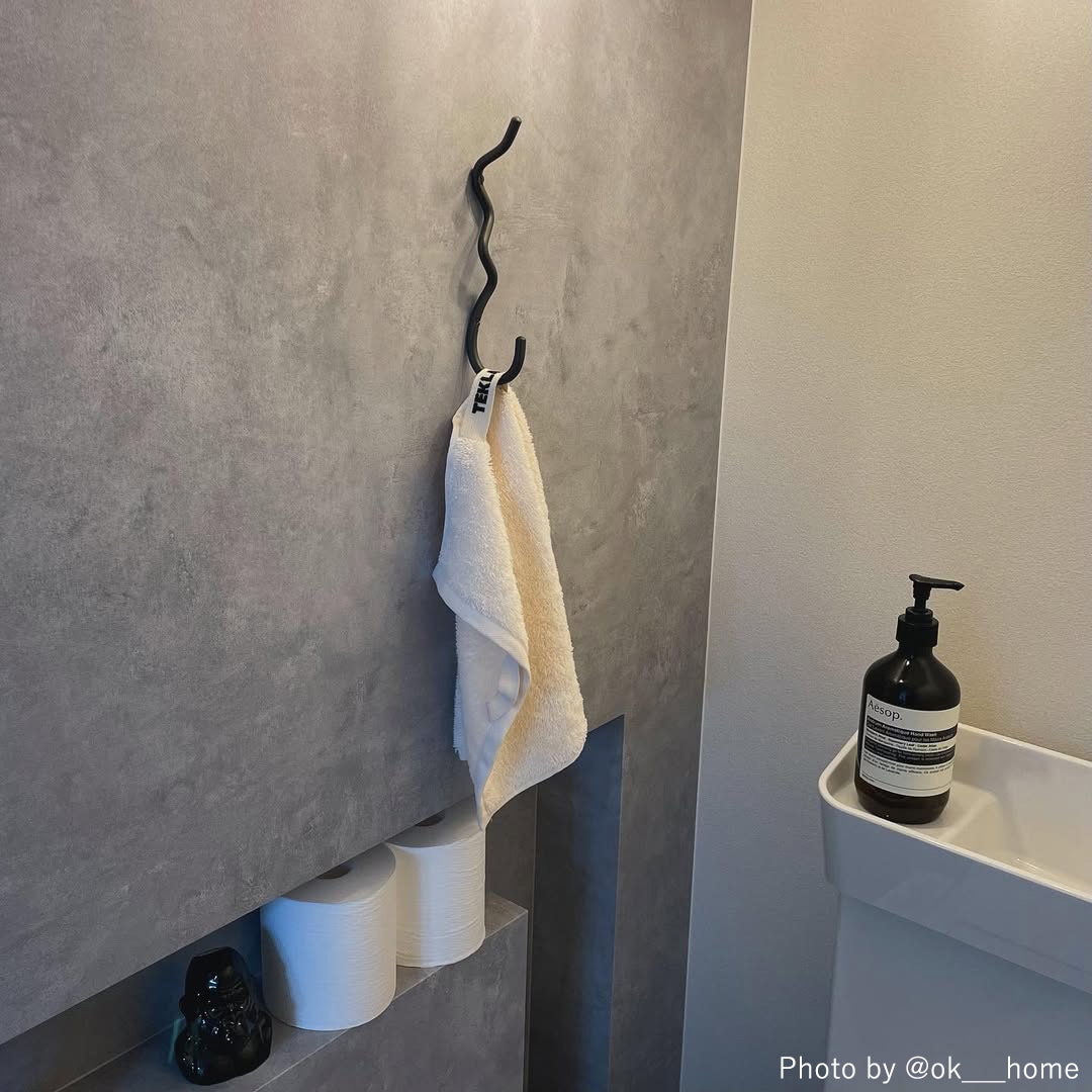 �ڹ���߸ˤ����Ferm Living (�ե������ӥ�) Curvature Hook (�����Х��奢 �եå�) �֥饹/�֥�å��֥饹 �̲�/����ƥꥢ/�ɳݤ�/�����ȥϥ󥬡�/������/������������Ź��