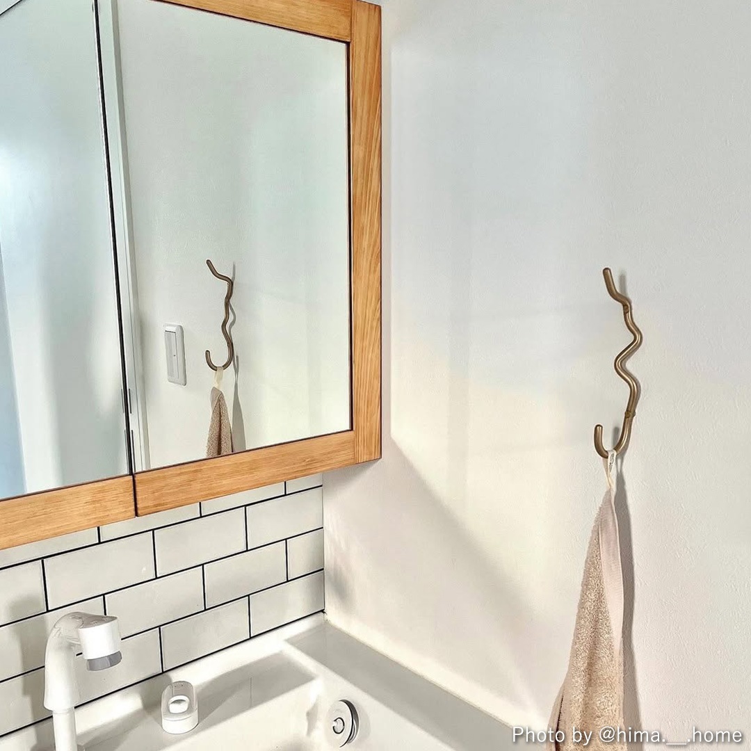 �ڹ���߸ˤ����Ferm Living (�ե������ӥ�) Curvature Hook (�����Х��奢 �եå�) �֥饹/�֥�å��֥饹 �̲�/����ƥꥢ/�ɳݤ�/�����ȥϥ󥬡�/������/������������Ź��