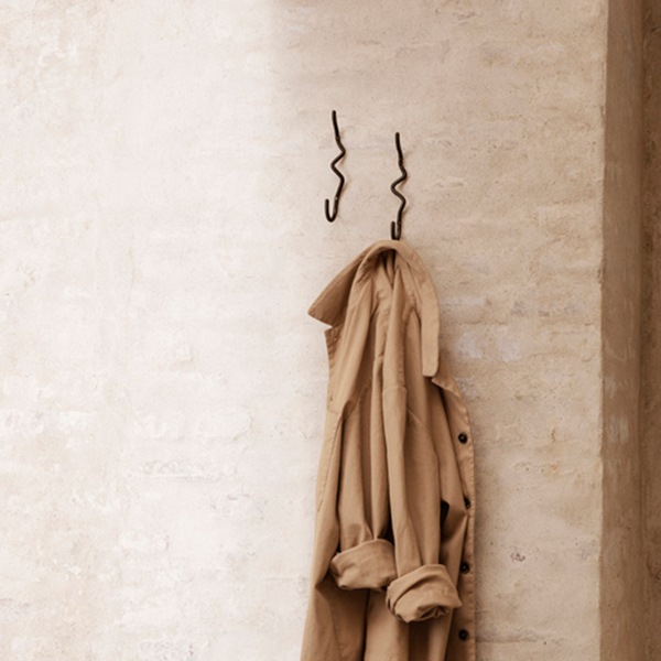 �ڹ���߸ˤ����Ferm Living (�ե������ӥ�) Curvature Hook (�����Х��奢 �եå�) �֥饹/�֥�å��֥饹 �̲�/����ƥꥢ/�ɳݤ�/�����ȥϥ󥬡�/������/������������Ź��