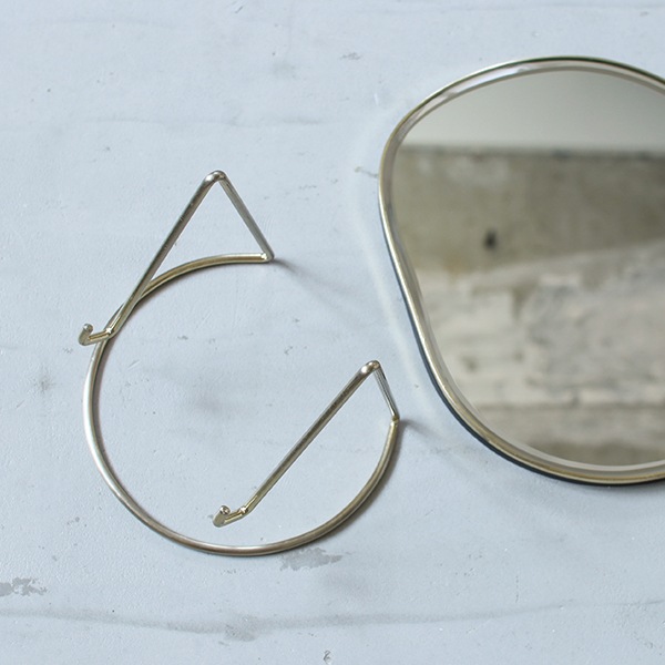 �ڤ����󤻡�Ferm Living (�ե������ӥ�) Pond Table Mirror (�ݥ�� �ơ��֥�ߥ顼�� �֥饹/�������������� �̲�/������ɥߥ顼/���ߥ顼/����ƥꥢ/������������Ź�ʡڹ���߸ˤ����