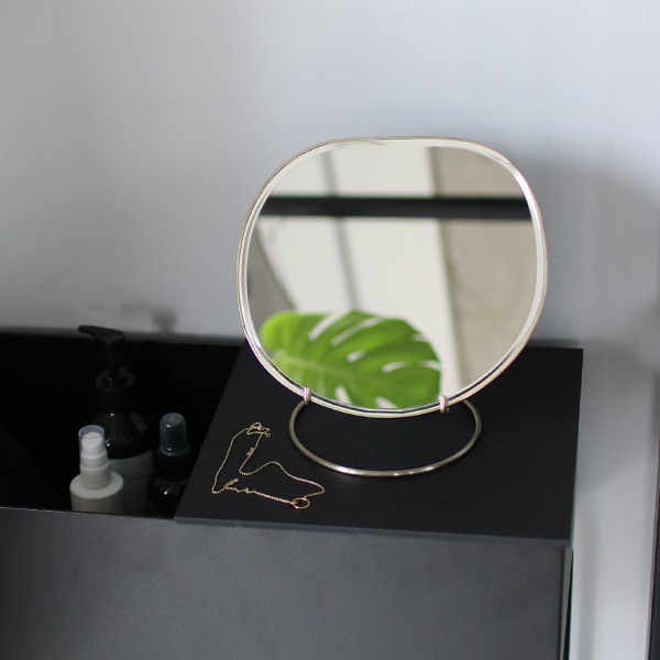 �ڤ����󤻡�Ferm Living (�ե������ӥ�) Pond Table Mirror (�ݥ�� �ơ��֥�ߥ顼�� �֥饹/�������������� �̲�/������ɥߥ顼/���ߥ顼/����ƥꥢ/������������Ź�ʡڹ���߸ˤ����
