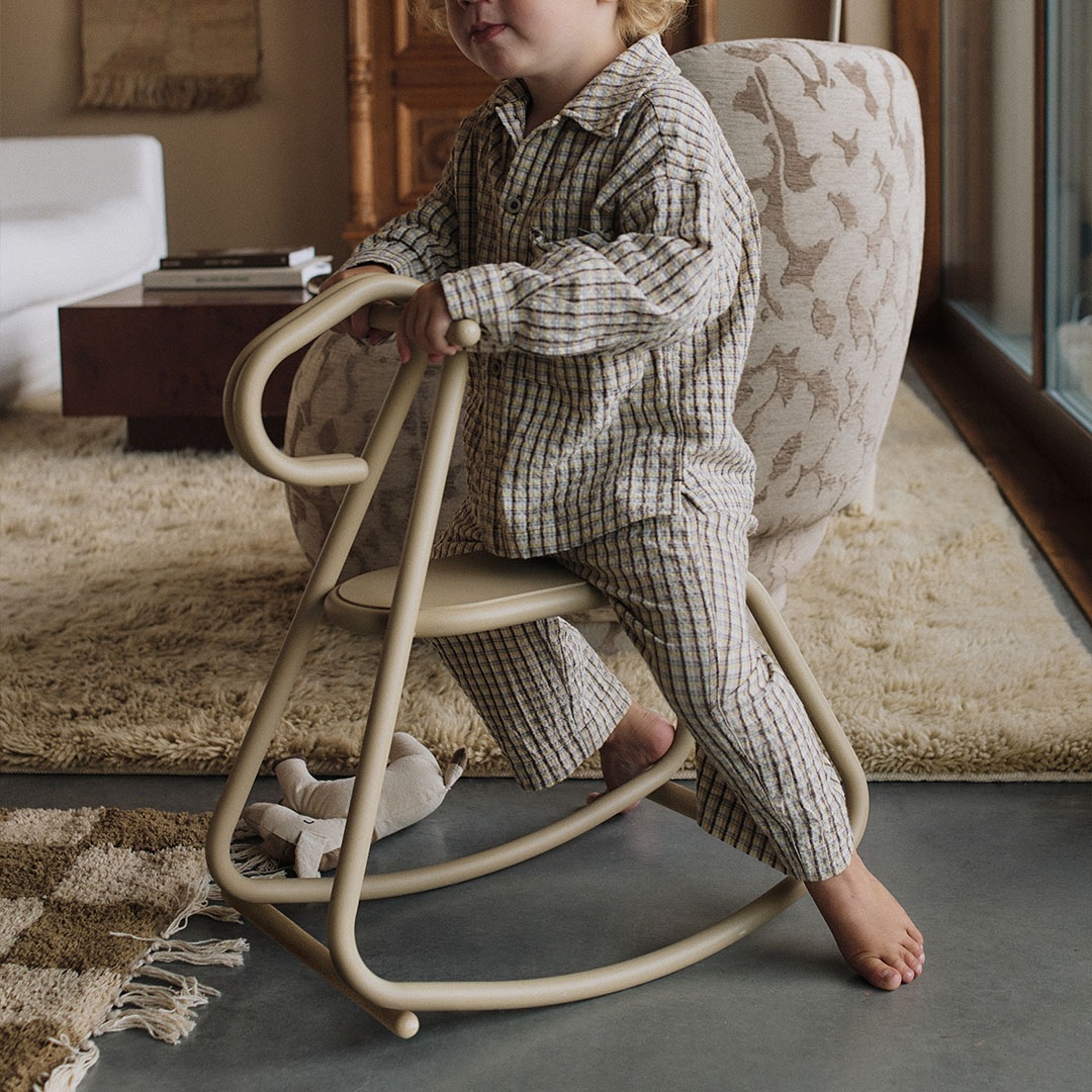 �ڤ����󤻡� Ferm Living (�ե������ӥ�) Lussi Rocking Horse (��å� ���å��󥰥ۡ���) �����ߥ�/������/�ƥ������꡼�� �̲�/����ƥꥢ/����/�Ҷ�/������������Ź��