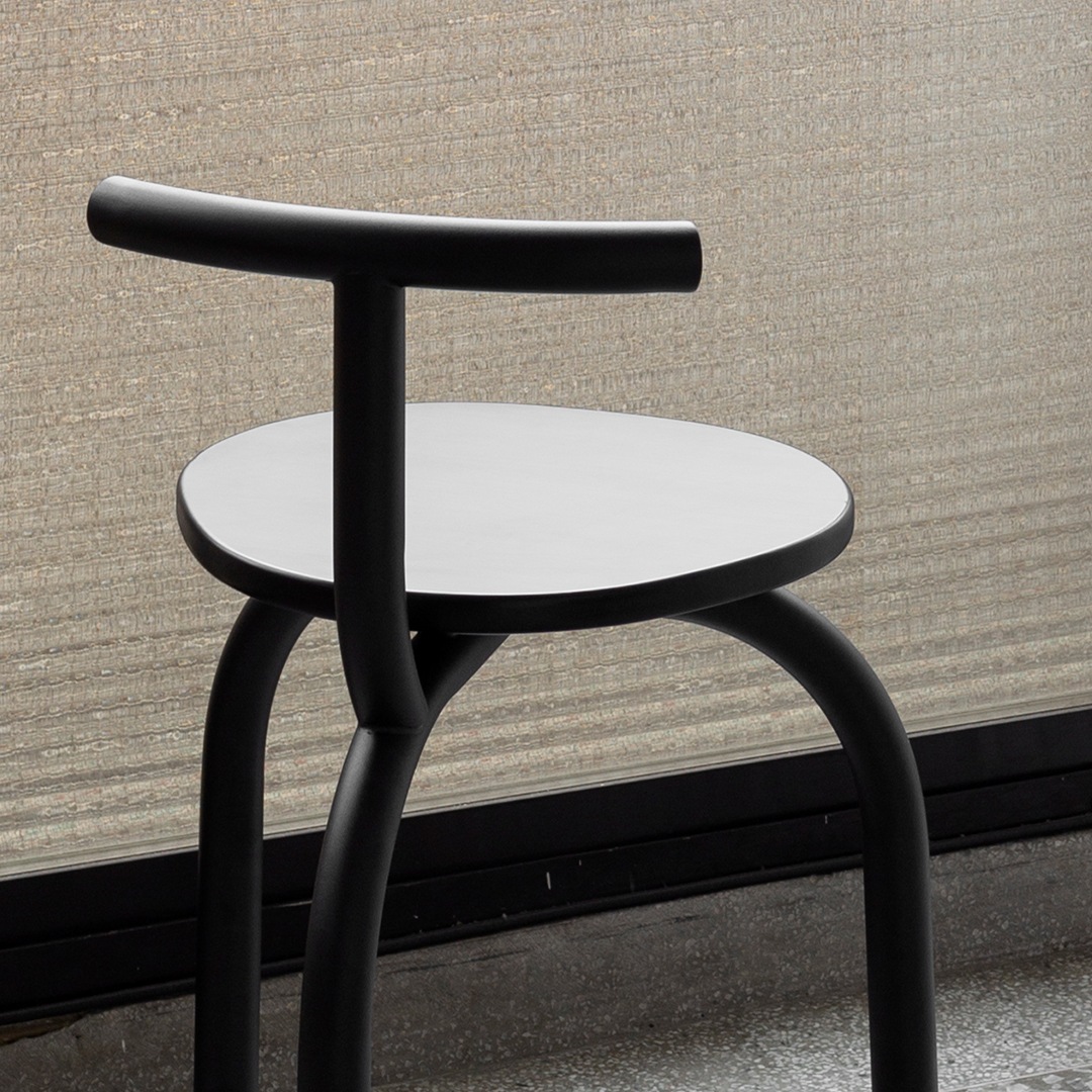 �ڤ����󤻡�esaila (��������) Ogle Chair (�������� ������) �ʥ�����ӡ��� �ۥ磻�ȥե졼��/�֥�å��ӡ��� �֥�å��ե졼�� ����ƥꥢ/�ػ�/������������Ź��