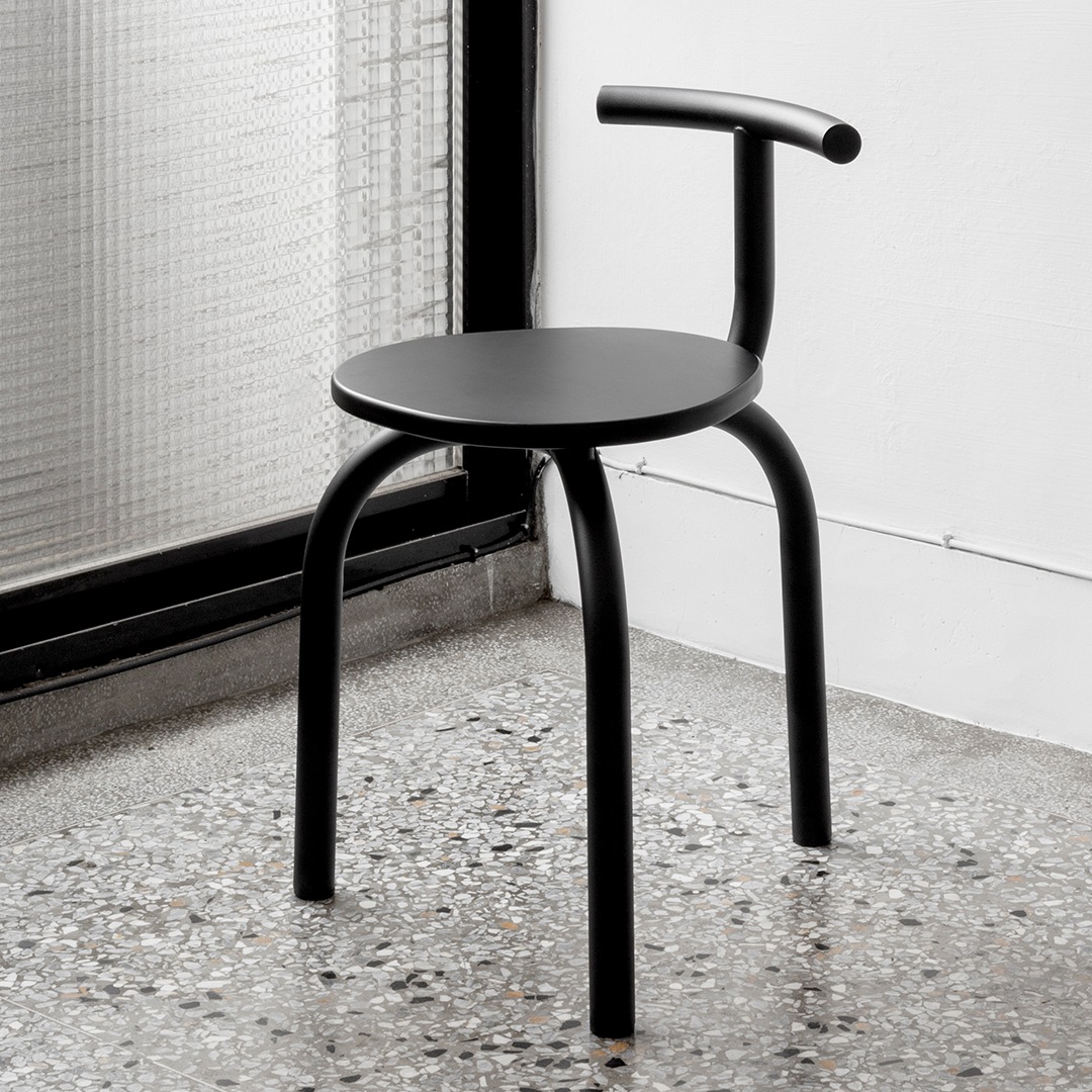 �ڤ����󤻡�esaila (��������) Ogle Chair (�������� ������) �ʥ�����ӡ��� �ۥ磻�ȥե졼��/�֥�å��ӡ��� �֥�å��ե졼�� ����ƥꥢ/�ػ�/������������Ź��