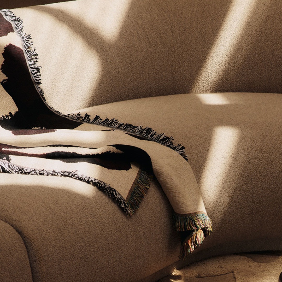 �ڤ����󤻡� Ferm Living (�ե������ӥ�) Cilla Tapestry Blanket (���� ���ڥ��ȥ꡼�֥�󥱥å�) ���եۥ磻��/���������졼�� �̲�/����ƥꥢ/�ƥ���������/������������Ź��