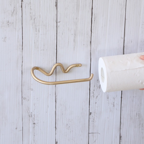 �ڤ����� / Ʊ���Բġ�Ferm Living (�ե������ӥ�) Curvature Toilet Paper Holder (�����Х��奢 �ȥ���åȥڡ��ѡ��ۥ����/������ϥ󥬡�) �֥饹/�֥�å��֥饹 �̲�/����ƥꥢ/��Ǽ/������������Ź��