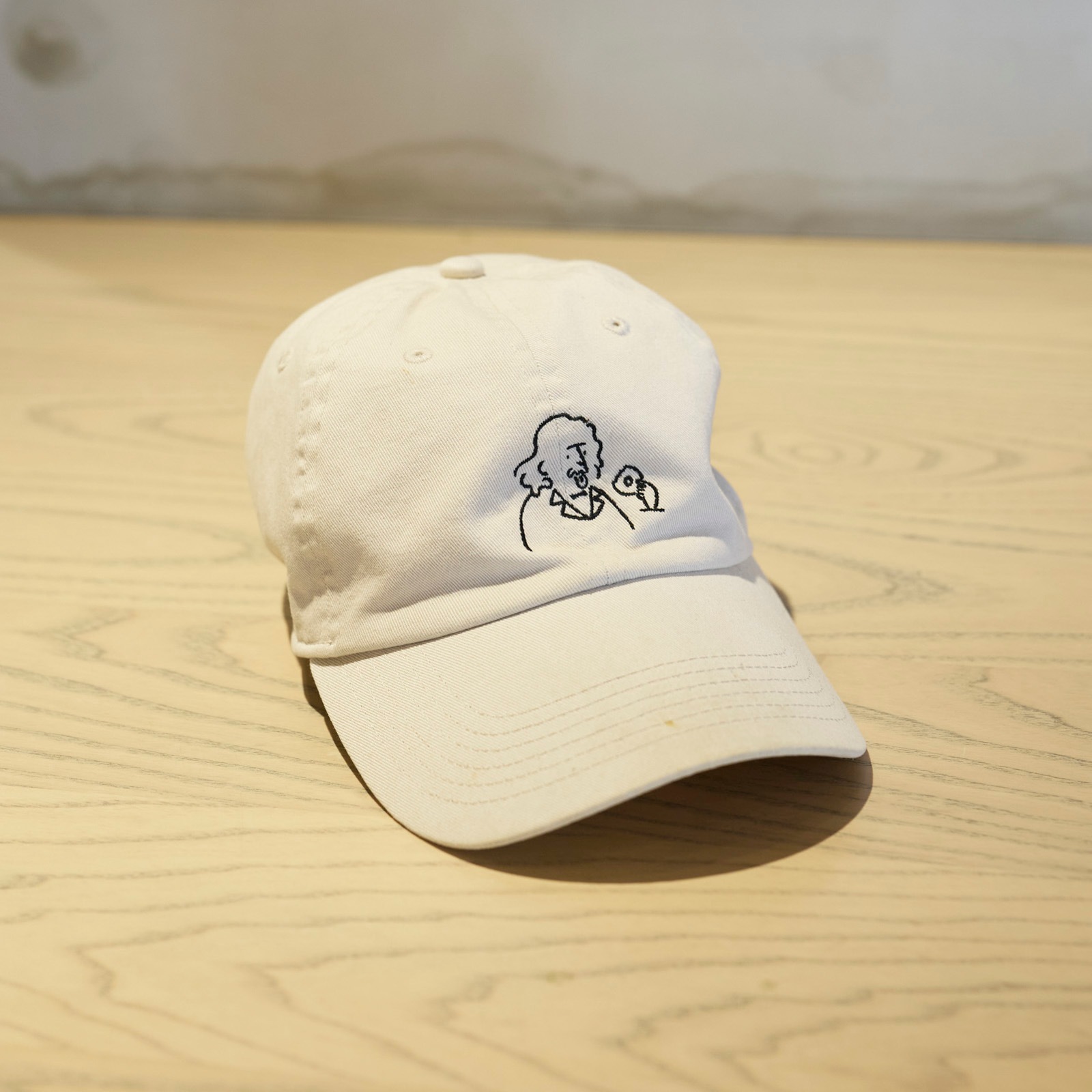 newhattanキャップ