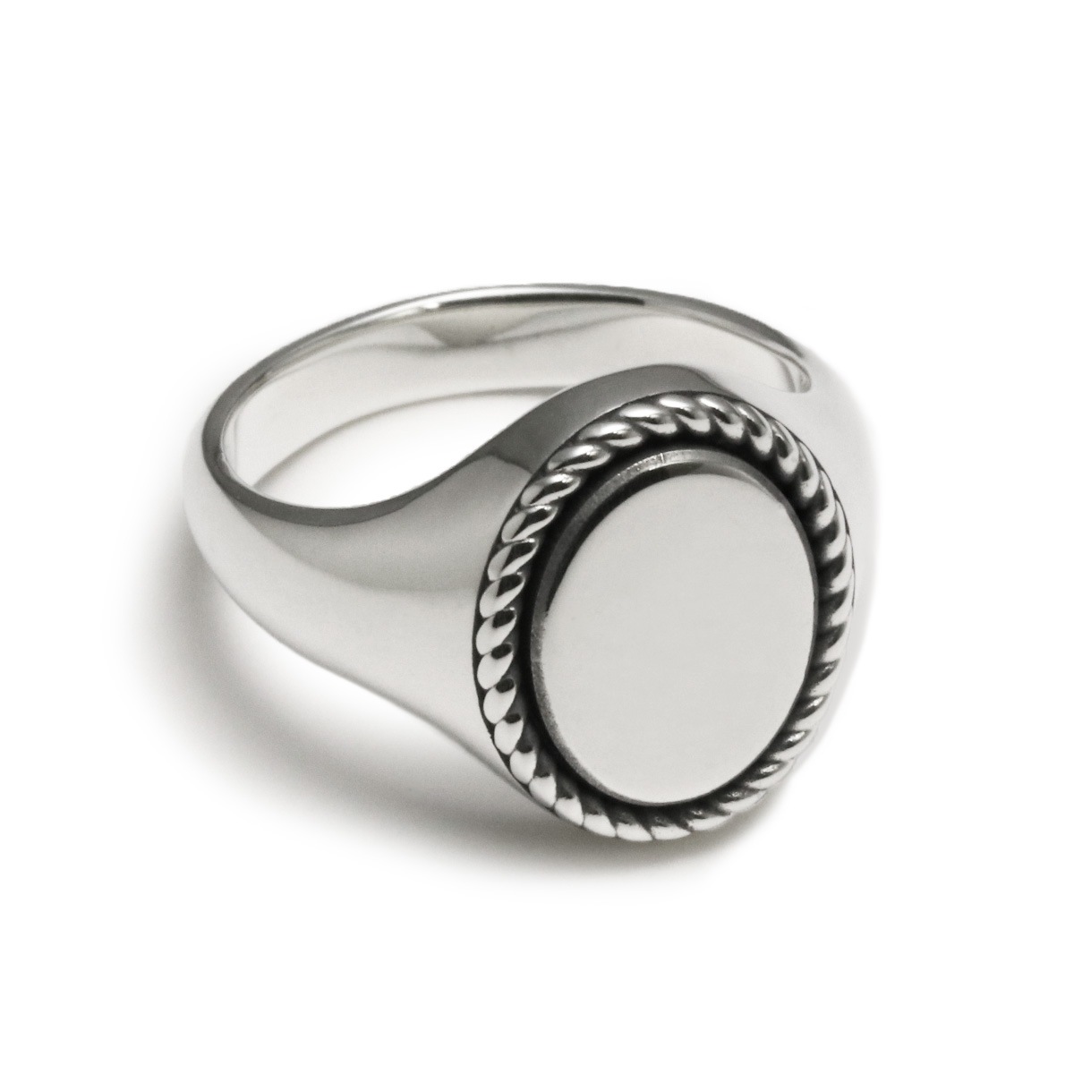 OVAL ENCLOSED SIGNET RING