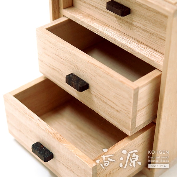 玉初堂 花小袖 香箪笥 国産 総桐製 インテリア 芳香 玉初堂 花小袖 香箪笥（こうだんす） 置き型お香 | 取扱いブランドで