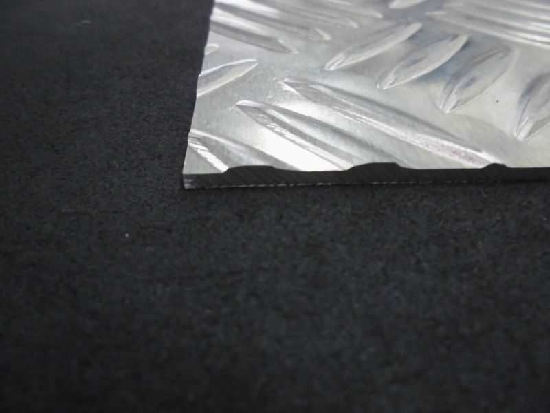 アルミ縞板 板厚2mm | アルミ縞板 | 【工具と金属材料の通販