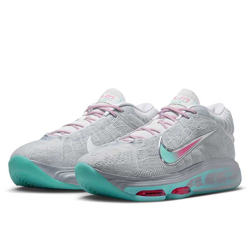ナイキ G.T. ハッスル 3 EP　美品 ナイキ（NIKE）（メンズ）バスケットシューズ バッシュ G.T.
