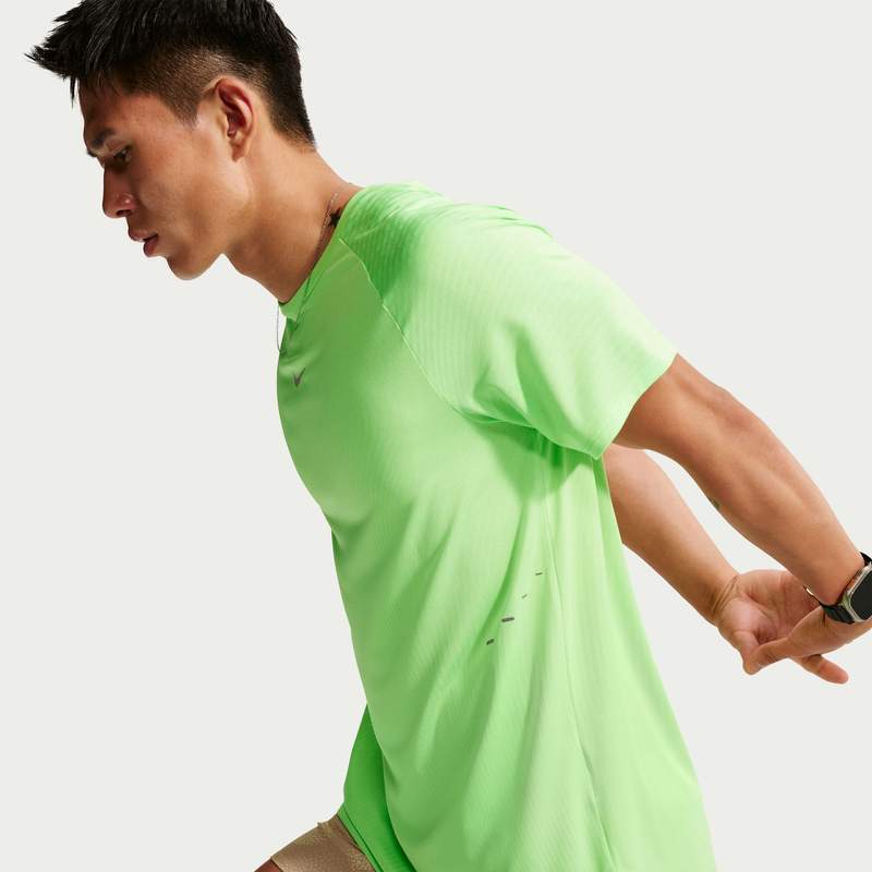 �ʥ��� ���ȥ饤�� ���硼�ȥ��꡼�֥ȥå� �������ե��å� NIKE AS M AF STRIDE SS TOP IH0746 702 ��󥺥��˥󥰥����� 2026FA wnkm(ih0746702)