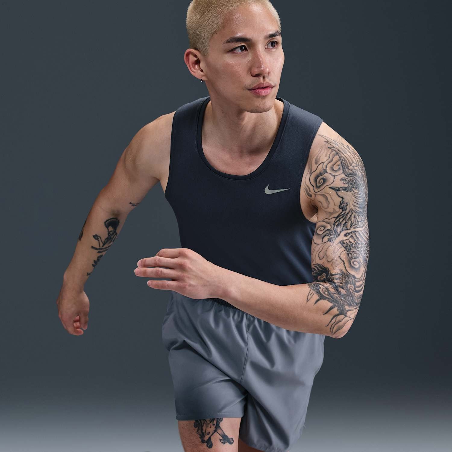 【美品】ナイキ Nikeランニングウェア DF マイラータンクトップ　メンズL NIKE ナイキ メンズ 陸上/ランニング ノースリーブシャツ DF