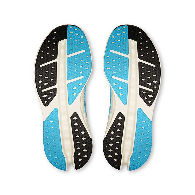 ウィメンズ On Cloudsurfer Max オン クラウドサーファー マックス