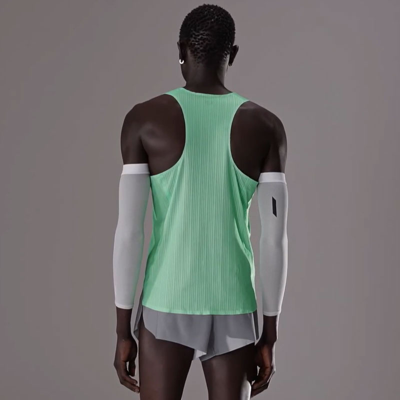 SOAR Running Mens RACE VEST 2.0 bright Green ��󥺥��˥󥰥����� 2026SS wsom(ss26sv7mgree)