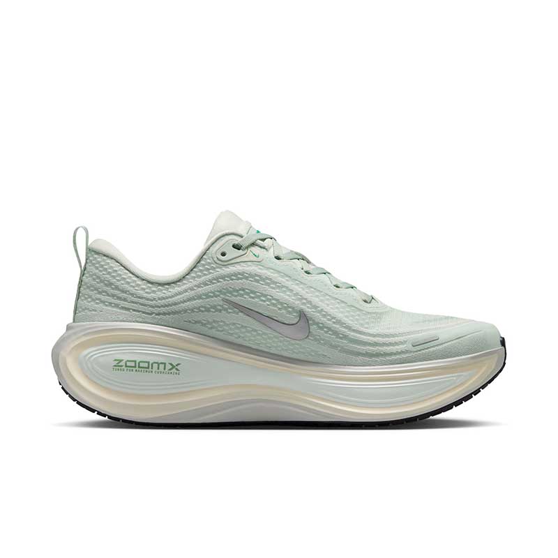 ナイキ ウィメンズ ボメロ プラス NIKE VOMERO PLUS W ロード