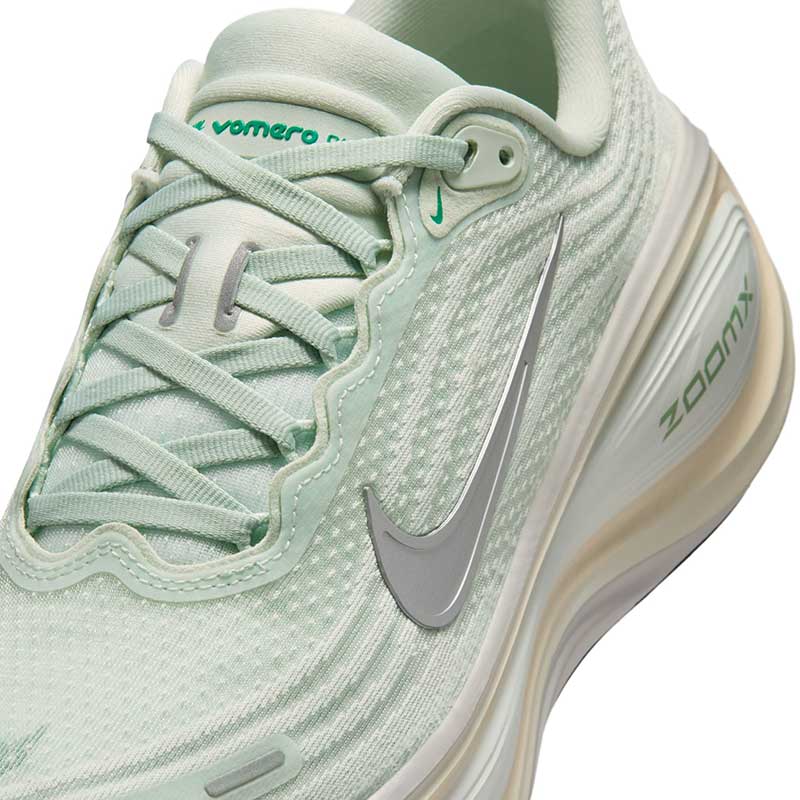 ナイキ ウィメンズ ボメロ プラス NIKE VOMERO PLUS W ロード