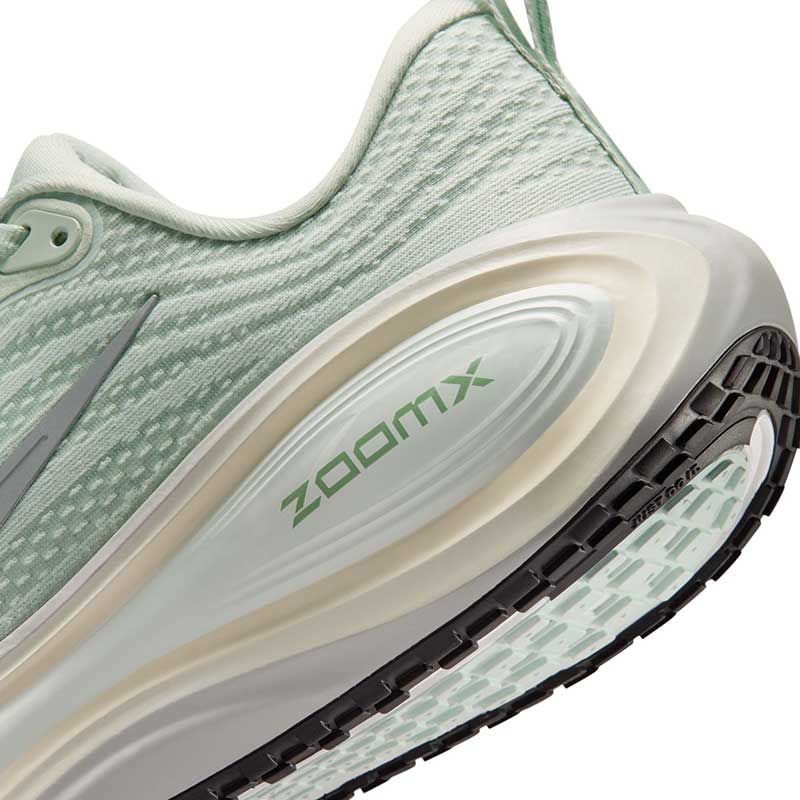 ナイキ ウィメンズ ボメロ プラス NIKE VOMERO PLUS W ロード