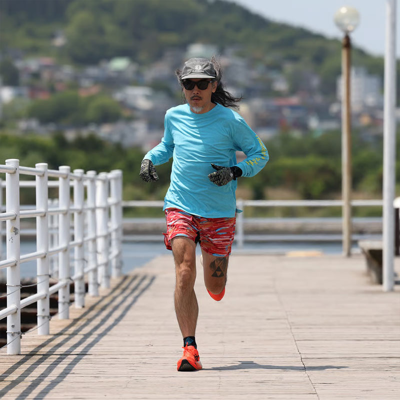 ELDORESO Watching Long Tee ����ɥ�å� ���˥� 2025FW(e1105225blue)