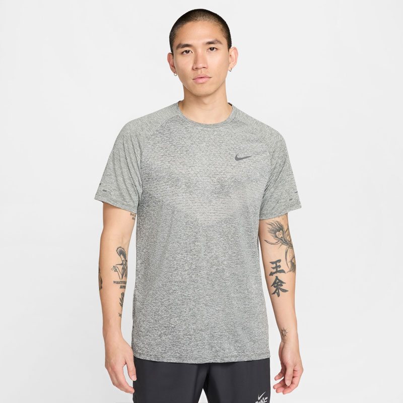 NIKE ナイキ ADV ストライド ショートスリーブ ランニングトップ DRI