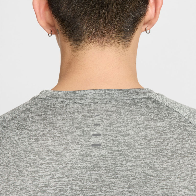 NIKE ナイキ ADV ストライド ショートスリーブ ランニングトップ DRI