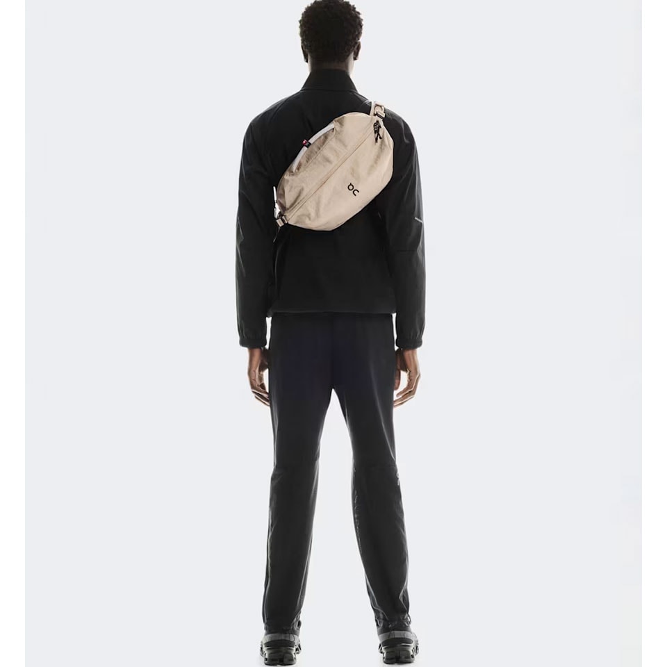 On Sling Pack 9L ���� ����󥰥ѥå� ���˥� �Хå� won(2uf30161575)