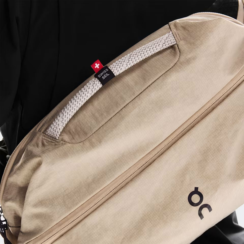 On Sling Pack 9L ���� ����󥰥ѥå� ���˥� �Хå� won(2uf30161575)