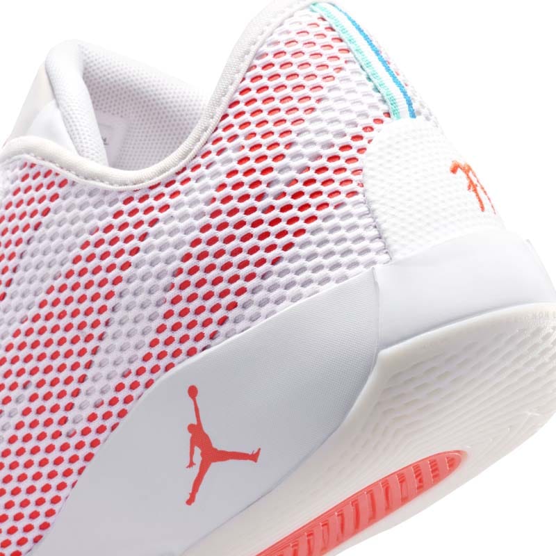 ジョーダン バッシュ ルカ 77 PF バスケットボールシューズ メンズ