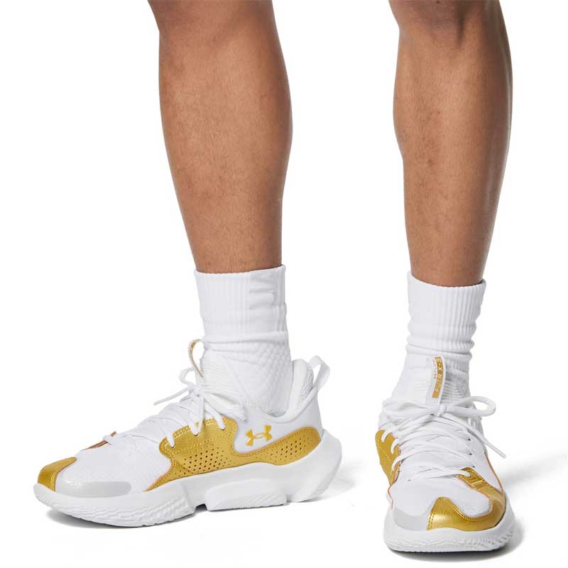 決算期間限定価格 UAフローフューチャーX3 UA FLOWFUTR X 3