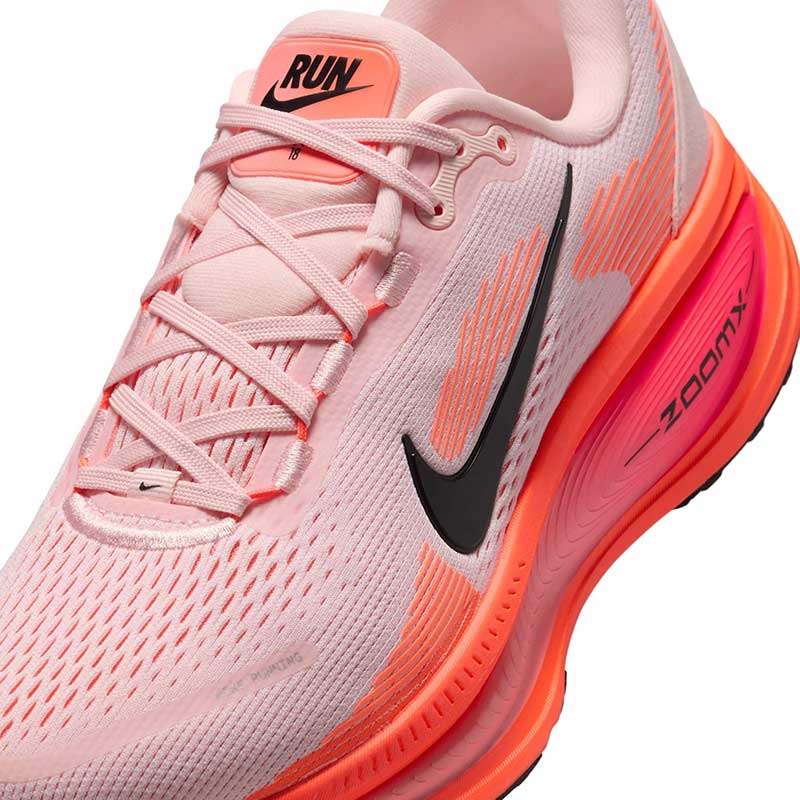 Nike史上最高のクッショニングで走れる、ナイキ ボメロ 18