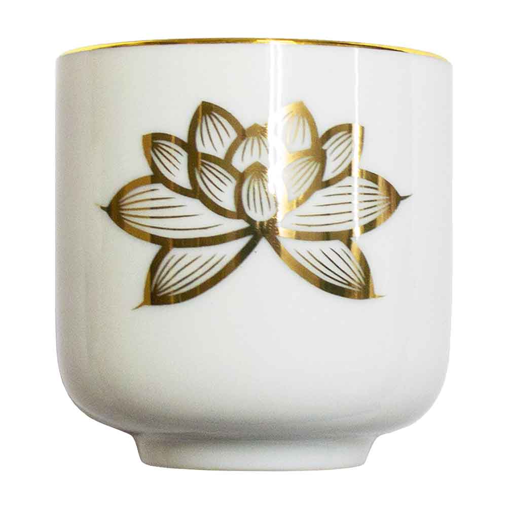 【茶湯器/湯のみ/ゆのみ】 仏壇用 湯呑み 金ハス(白地に金の蓮) 1.8寸 計測サイズ：φ5.4×高さ6cm ※糸尻(高台)φ3.1cm 