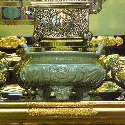 在庫限】【真宗大谷派(東)】 土香炉(どごうろ) 本山型の鼎型形状