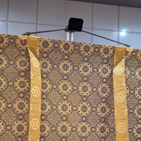 スタンド式 お部屋に飾れる掛軸台 アルミ製 高さ調整可能 掛け軸台 伸縮タイプ 多目式飾り台 可変式