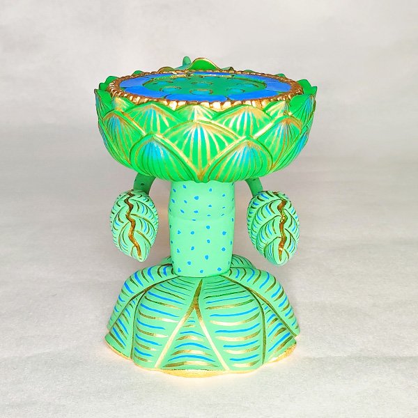 寺院用】持蓮華 木製 彩色 真宗大谷派（東） 仏具 東用 横幅28cm×奥行