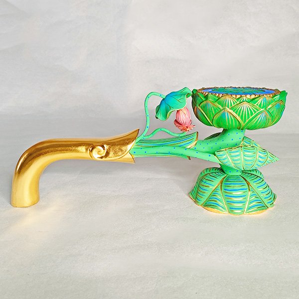 寺院用】持蓮華 木製 彩色 真宗大谷派（東） 仏具 東用 横幅28cm×奥行