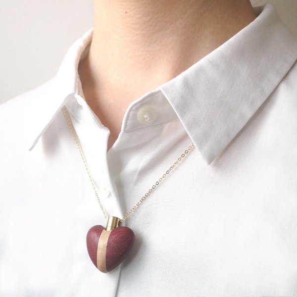 メモリアルペンダント　ウッドソウル　ハート（寄木）【黒檀・メープル/黒檀・チーク/パープルハート・メープル/パープルハート・チーク】 