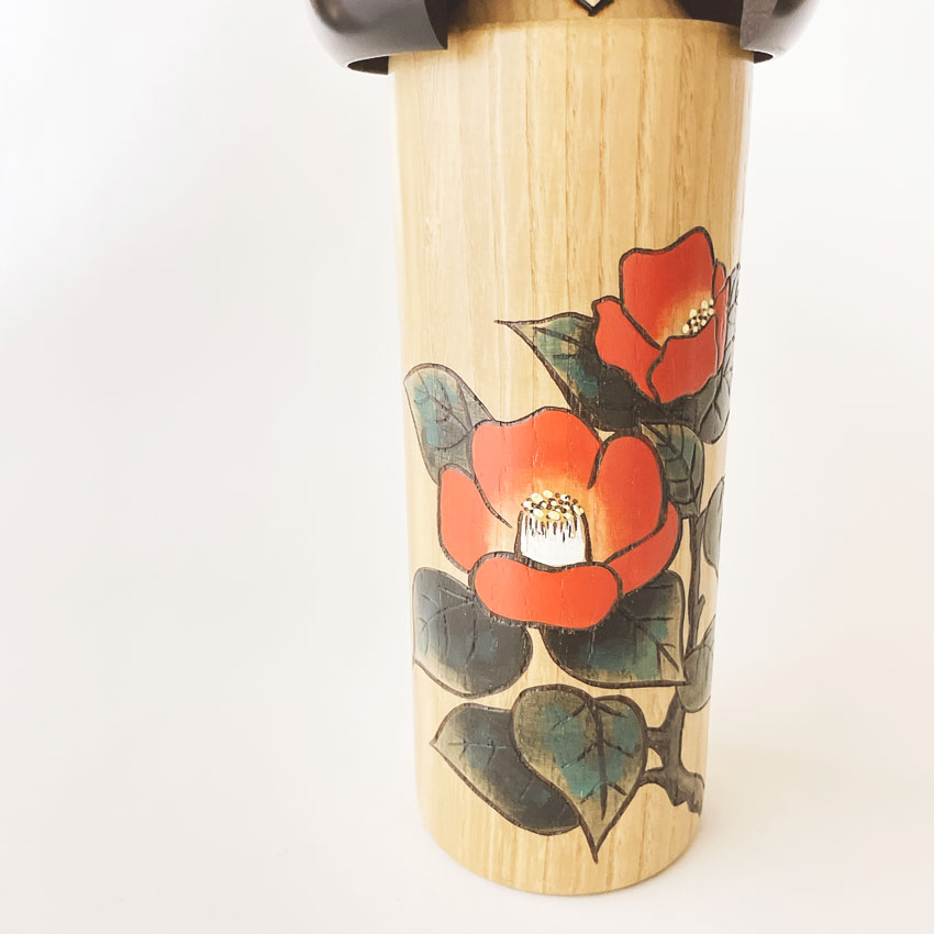 椿暦 大 【 卯三郎こけし 】 こけし プレゼント ギフト かわいい おうち時間 暮らし stayhome 癒し インテリア 木製 日本製 伝統工芸 母の日 贈り物 置物 グッズ 手作り 雑貨 手創り ハンドメイド 手造り  フィギュア お土産 民芸品 工芸 made in Japan 椿 ツバキ