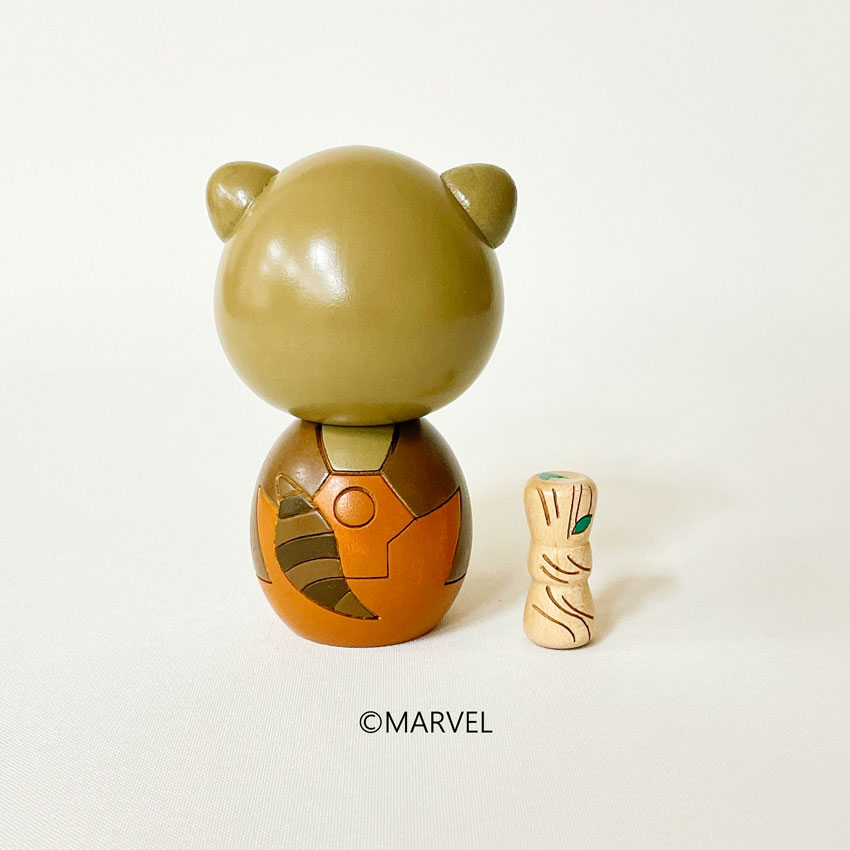 MARVEL こけし ロケット&グルート 【 卯三郎こけし 】 プレゼント ギフト かわいい おうち時間 暮らし stayhome 癒し インテリア 木製 日本製 伝統工芸品 父の日 贈り物 置物 グッズ 手作り 雑貨 手創り ハンドメイド 手造り マーベル 映画 コラボ アベンジャーズ