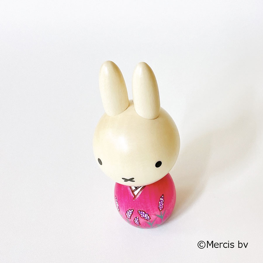ミッフィー こけし 【 ラベンダー 】 miffy ディック・ブルーナ　絵本 うさこちゃん ウサギ 贈り物 着物 和装 和服 和雑貨 母の日 プレゼント ギフト かわいい おうち時間 暮らし stayhome 癒し インテリア 木製 日本製 伝統工芸品 卯三郎こけし 雑貨 置物 グッズ コラボ