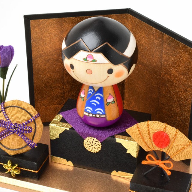 桃太郎 こけし 【 フルセット】 端午の節句 五月人形 コンパクト おしゃれ 木製 5月人形 こどもの日 インテリア 兜 モダン 鎧兜 鎧飾り 子供大将 子供の日 プレゼント ギフト 日本製 伝統工芸品 おうち時間 願い 暮らし stayhome 癒し  贈り物 置物 グッズ
