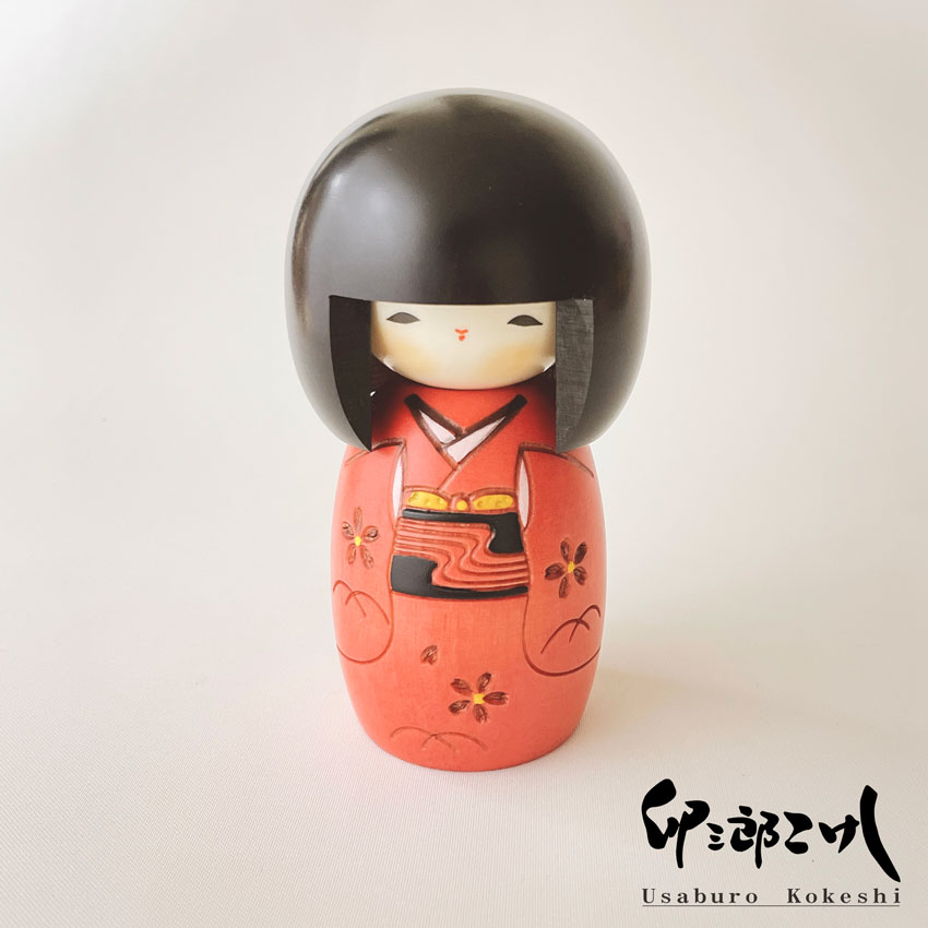 幼な子 赤 こけし  【 卯三郎こけし 】 プレゼント ギフト かわいい おうち時間 暮らし stayhome 癒し インテリア 木製 日本製 伝統工芸 母の日 贈り物 置物 グッズ 手作り 雑貨 手創り ハンドメイド 手造り リボン  あじさい フィギュア お土産 民芸品 工芸 made in Japan