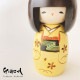 幼な子 黄 こけし  【 卯三郎こけし 】 プレゼント ギフト かわいい おうち時間 暮らし stayhome 癒し インテリア 木製 日本製 伝統工芸 母の日 贈り物 置物 グッズ 手作り 雑貨 手創り ハンドメイド 手造り リボン  あじさい フィギュア お土産 民芸品 工芸 made in Japan