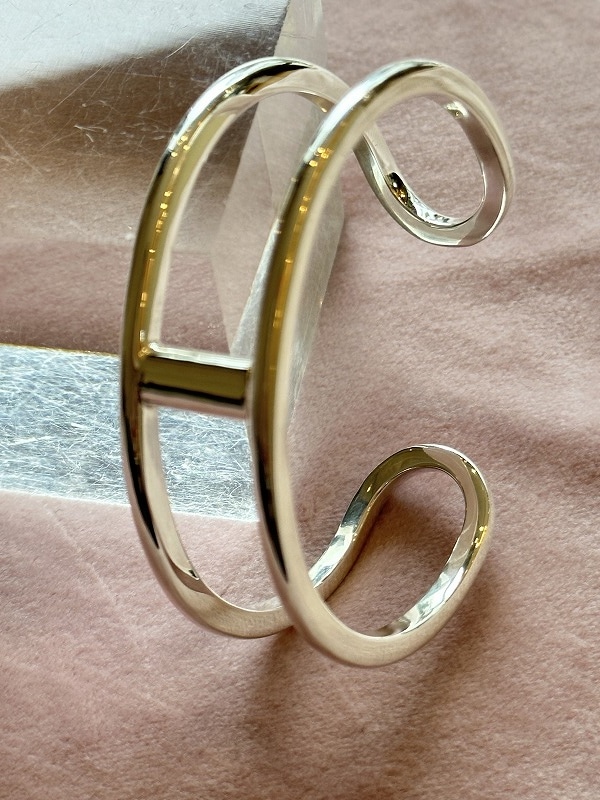 バングル アッシュ