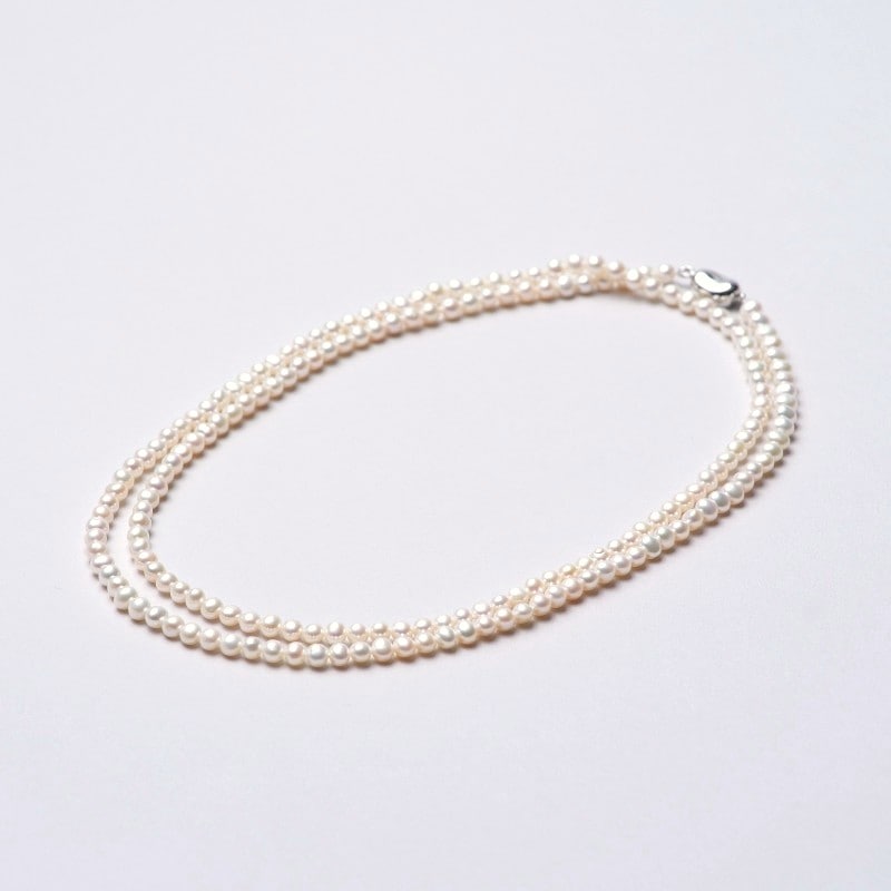 レナ(Rena)　淡水パールホワイト・ベビー120㎝ロングネックレス