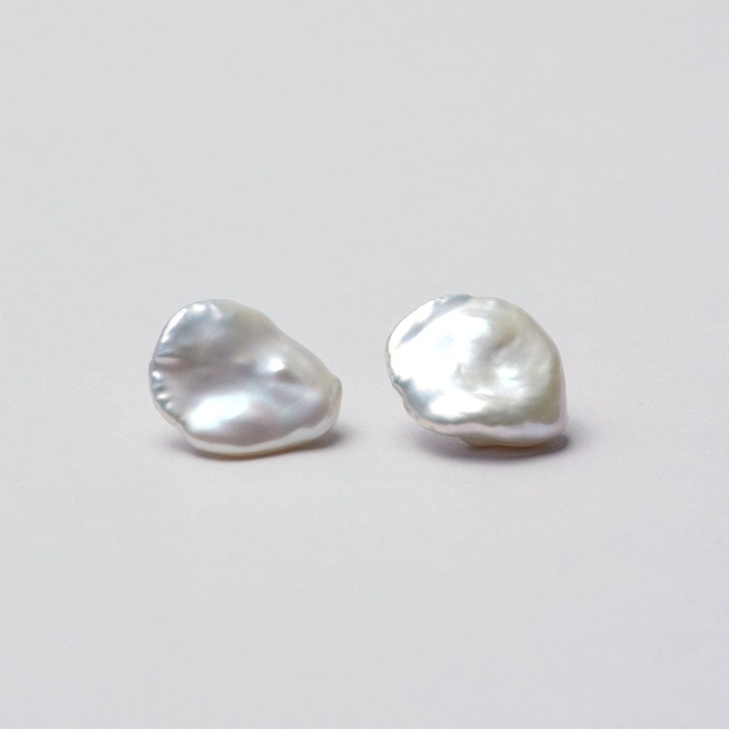 Elise(エリス) 淡水パールホワイトフラットバロックピアス